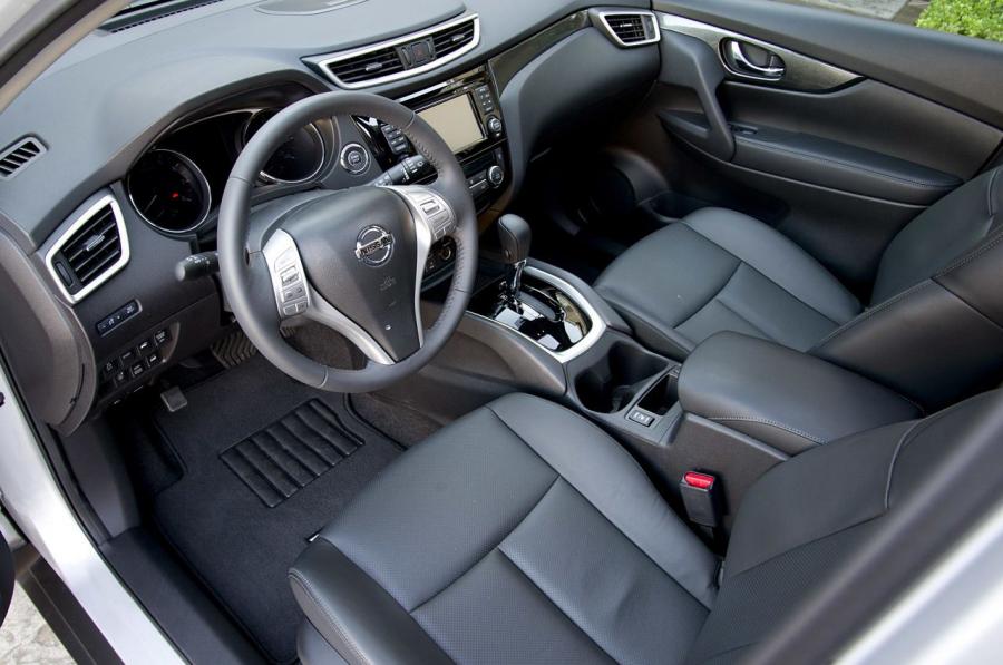  Nissan Rogue 2014 года  (фото 31 из 108)